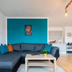 Loft 65 Qm Netflix Wlan Boxspringbett Bis 4 Pers Leipzig